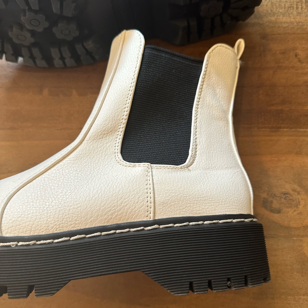 White Chelsea Boots - Picture 3 of 11
